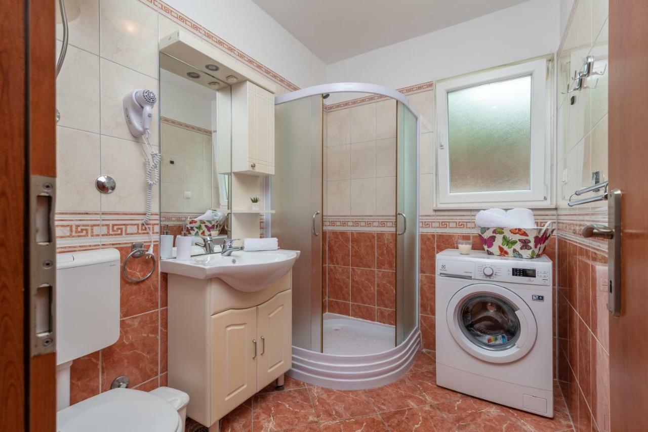 Apartments Villa Jelena Сегет Враница Екстериор снимка