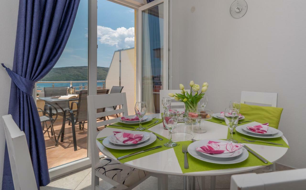 Apartments Villa Jelena Сегет Враница Екстериор снимка
